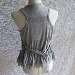 Gray Lace Vest M Cecice Ruffle Top Free Fall
